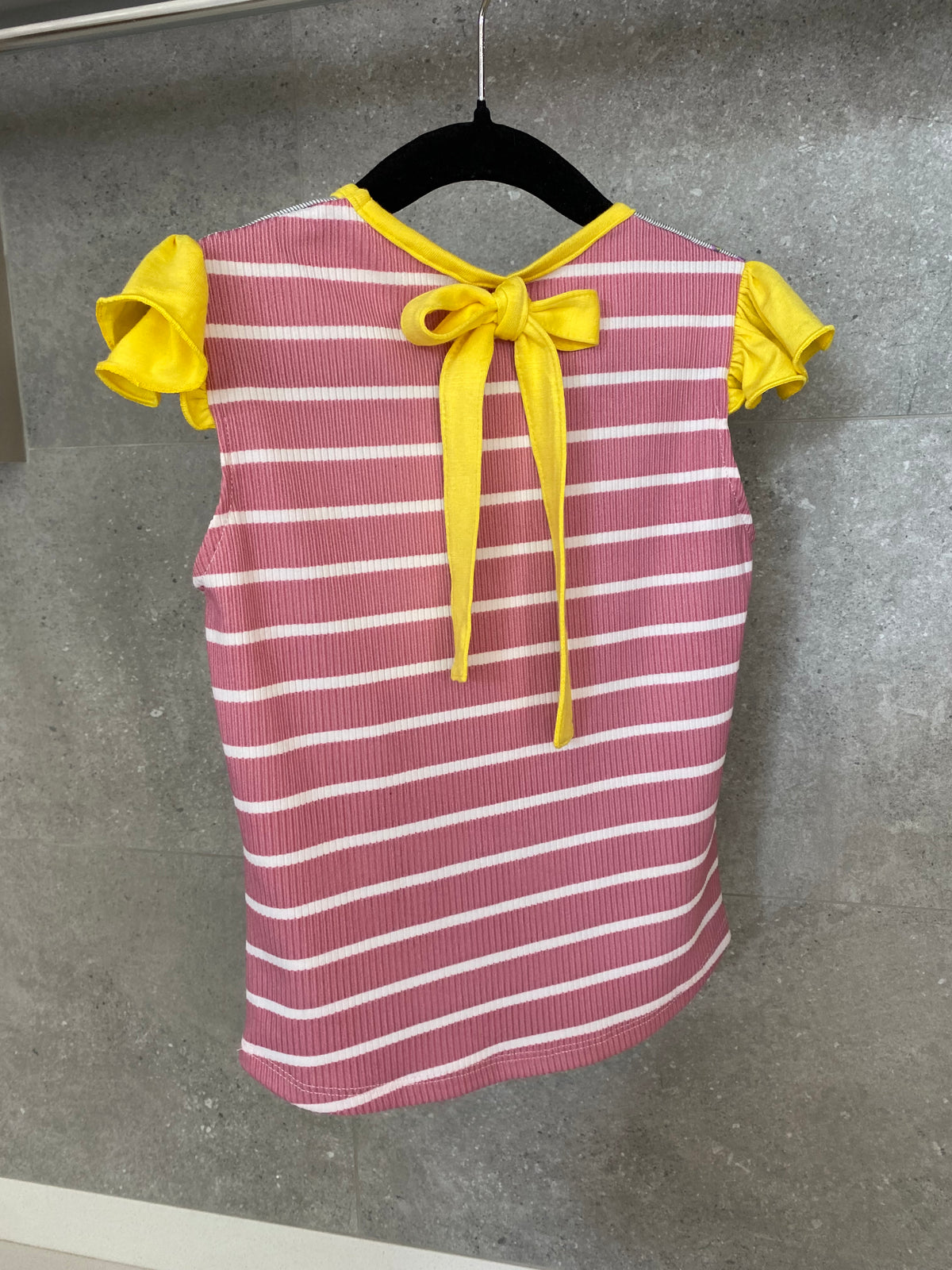 Polera Chispa Gris 2 años