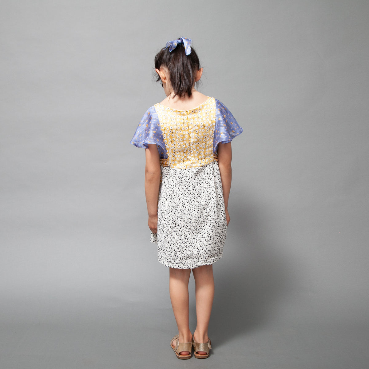 ÚLTIMO! 🌟 Vestido Viento 4 años