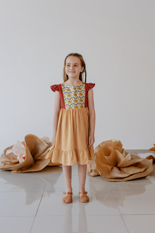 Vestido Girasol 🌻 en 4 y 10 años